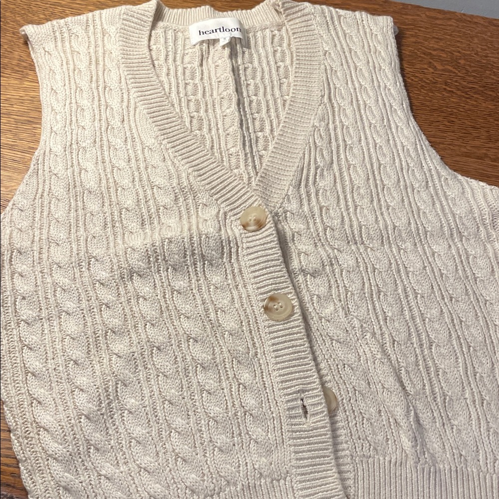 Heartloom Women's Beige Cable Knit Cardigan Vest